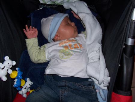 Ethan 2 mois le 23 mars 2007