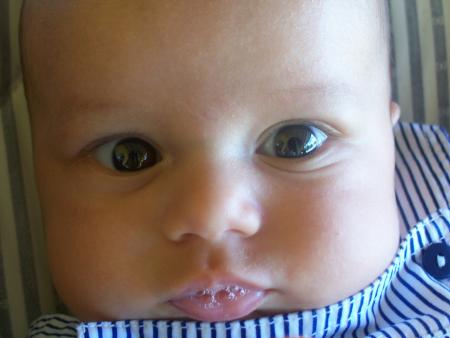 J'ai des yeux comme des miroirs